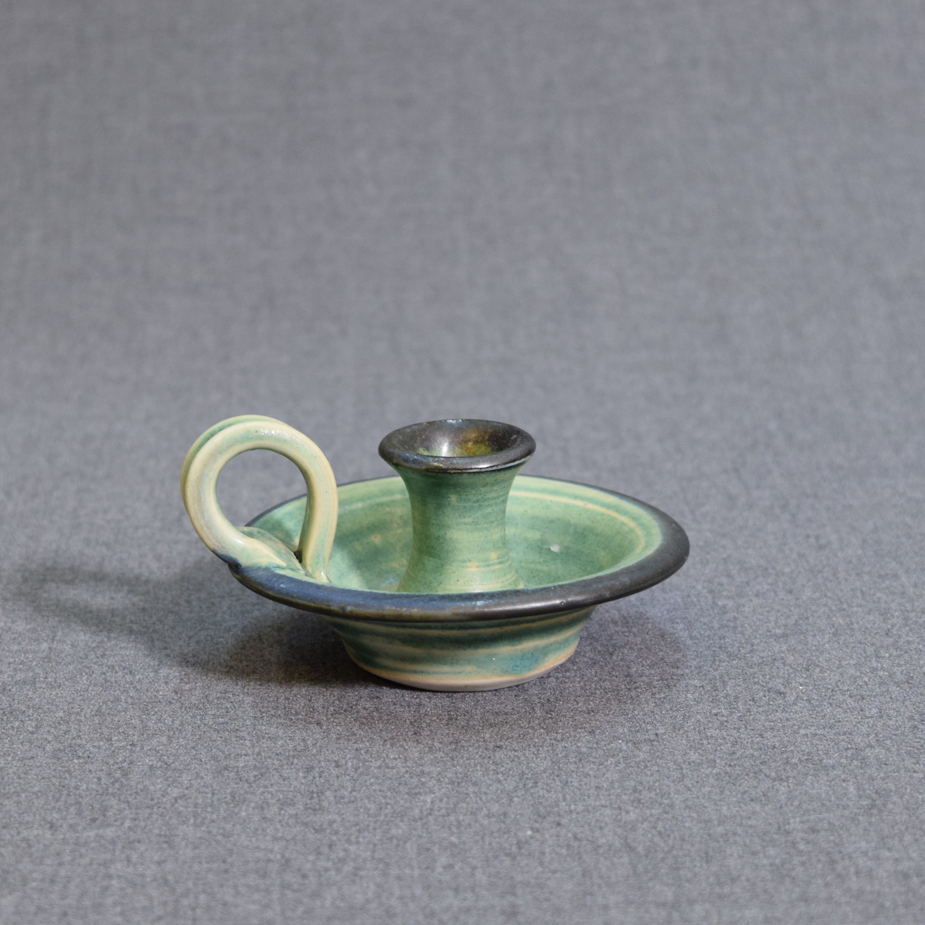 Keraaminen Paatero yökynttilänjalka