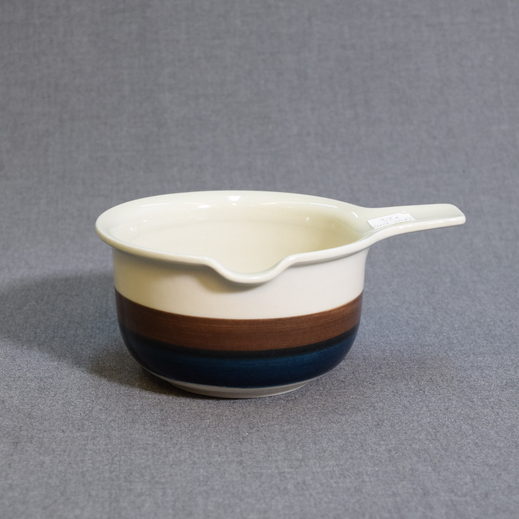 Arabia Kaira kastikekaadin