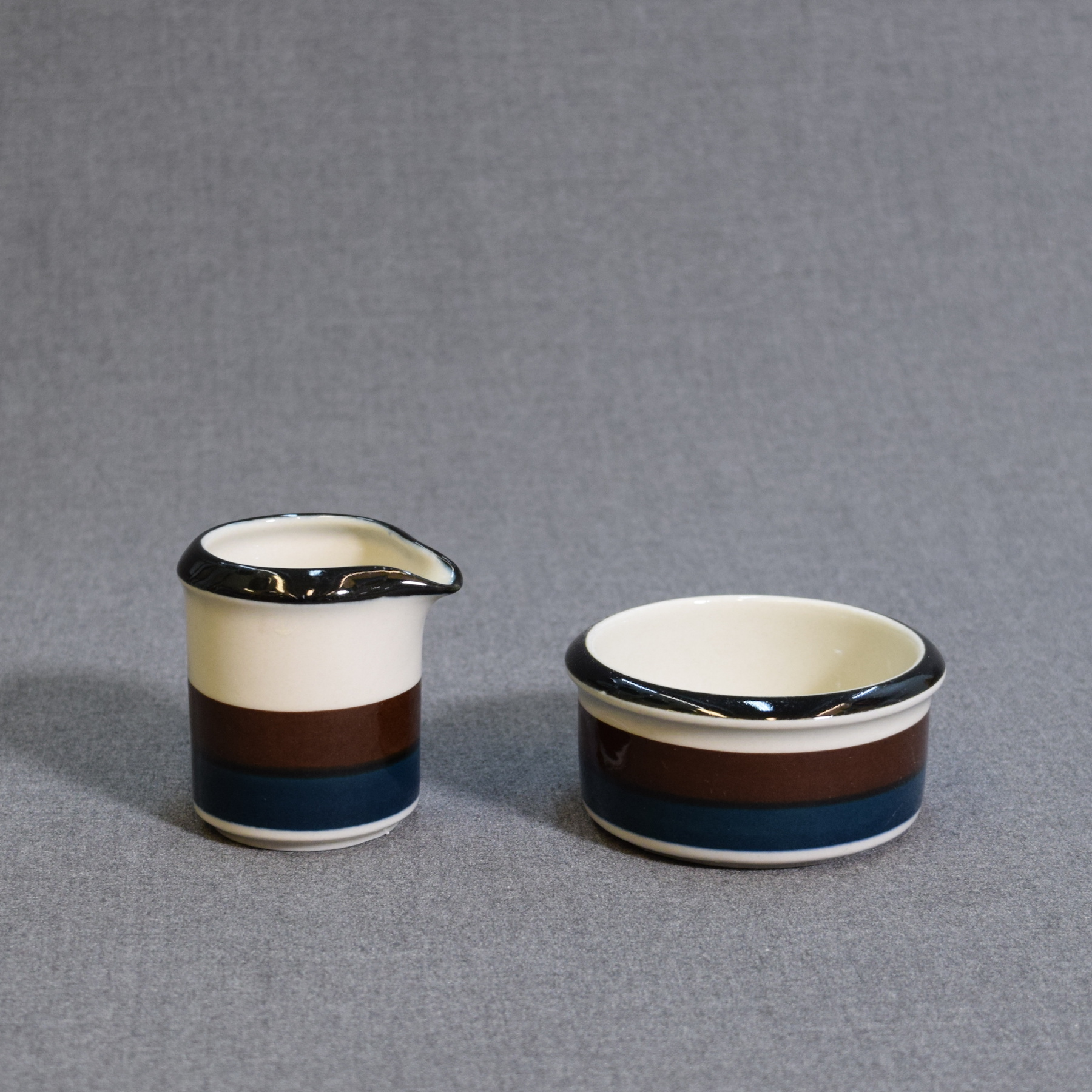 Arabia Kaira kermakko ja sokerikko