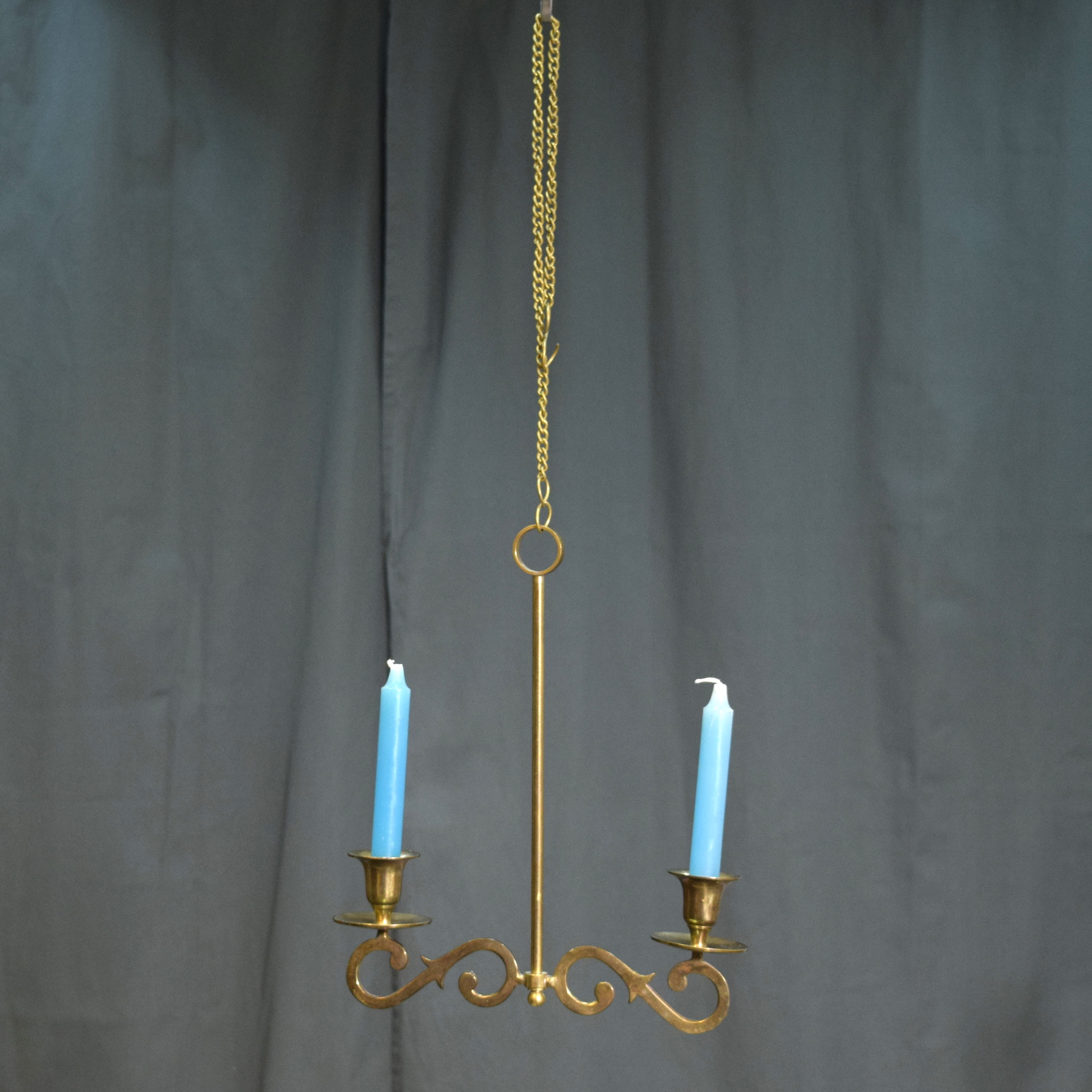 Kattokynttelikkö messinkiä